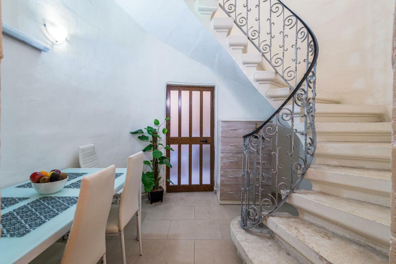 Traditional Maltese Townhouse Hotel Sliema Exterior foto